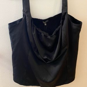 DYNAMITE: Satin tank top